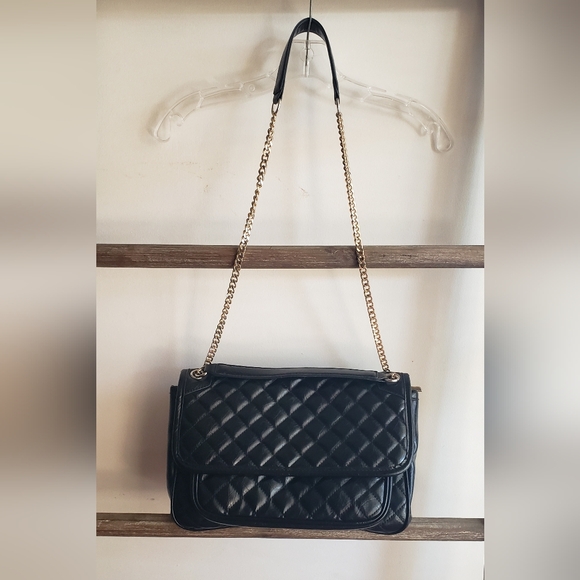 Quilted Chained Faux Leather Purse - Picture 6 of 13